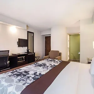 2* Inn Sleep North - Downtown Area
