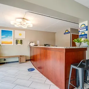 2* Hotel Days By Wyndham Saint Thomas West Hospital